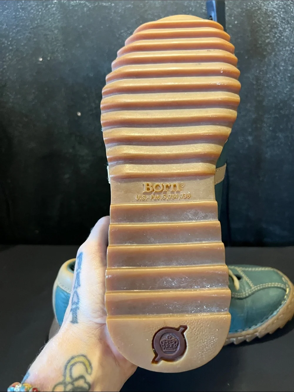 Born Leather Sneakers in Teal and Tan size 7.5